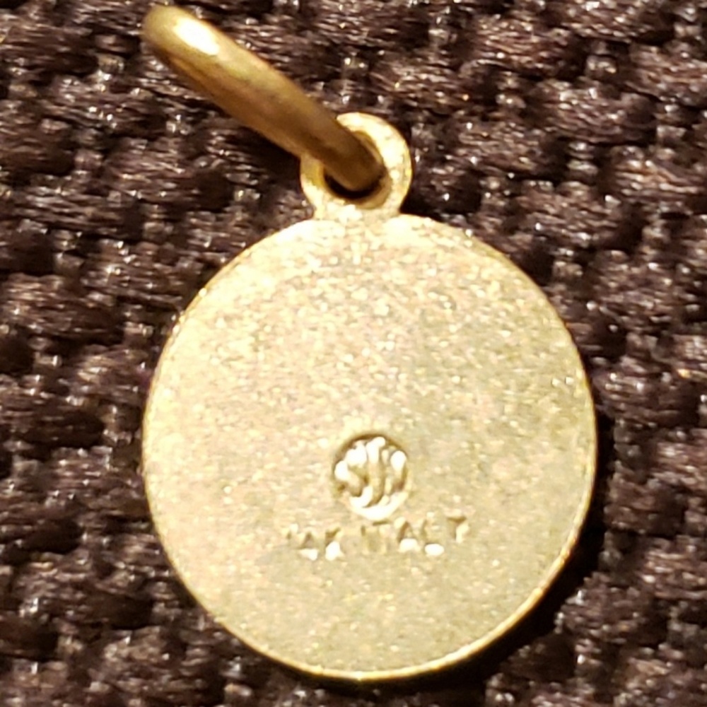 14K Solid Gold Angel Small Pendant/Medallion - Picture 2 of 7